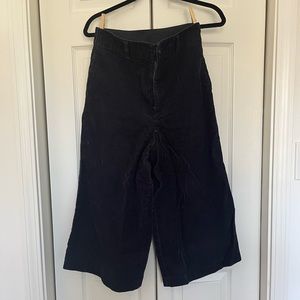 Uniqlo Size 4 Women’s Navy Corduroy Wide Leg Cropped Pants